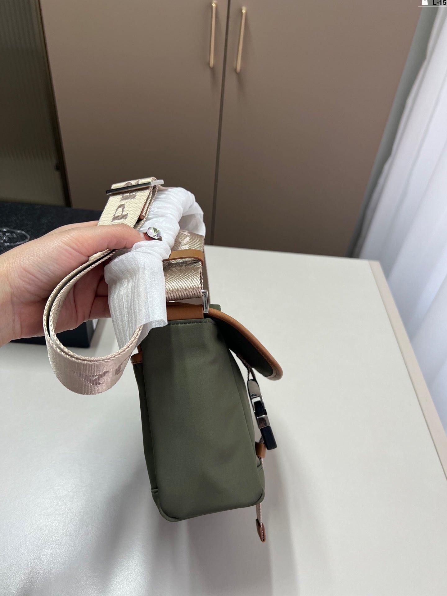 Prada Vintage Messenger Bag Crossbody 16x15cm